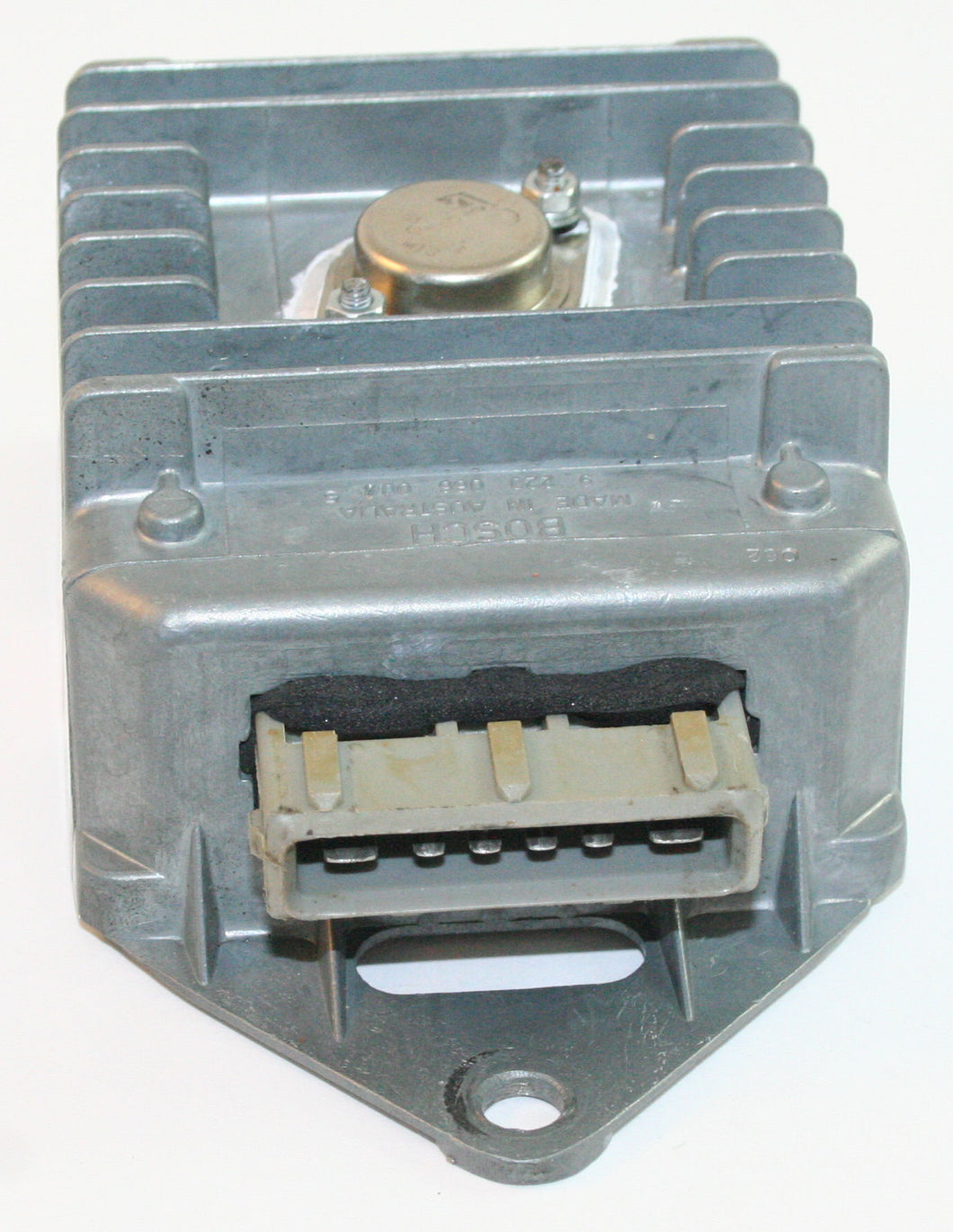 BOSCH IGNITION MODULE HOLDEN | ME067RCO