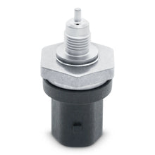 Load image into Gallery viewer, BOSCH PRESSURE &amp; TEMPERATURE SENSOR | 0 261 544 01F-BOSCH-Autoignite NZ
