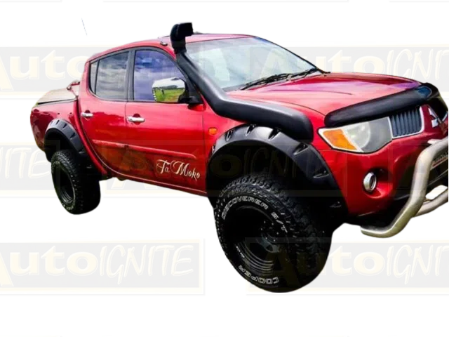 KUT SNAKE FLARES MITSUBIHI TRITON ML/MN